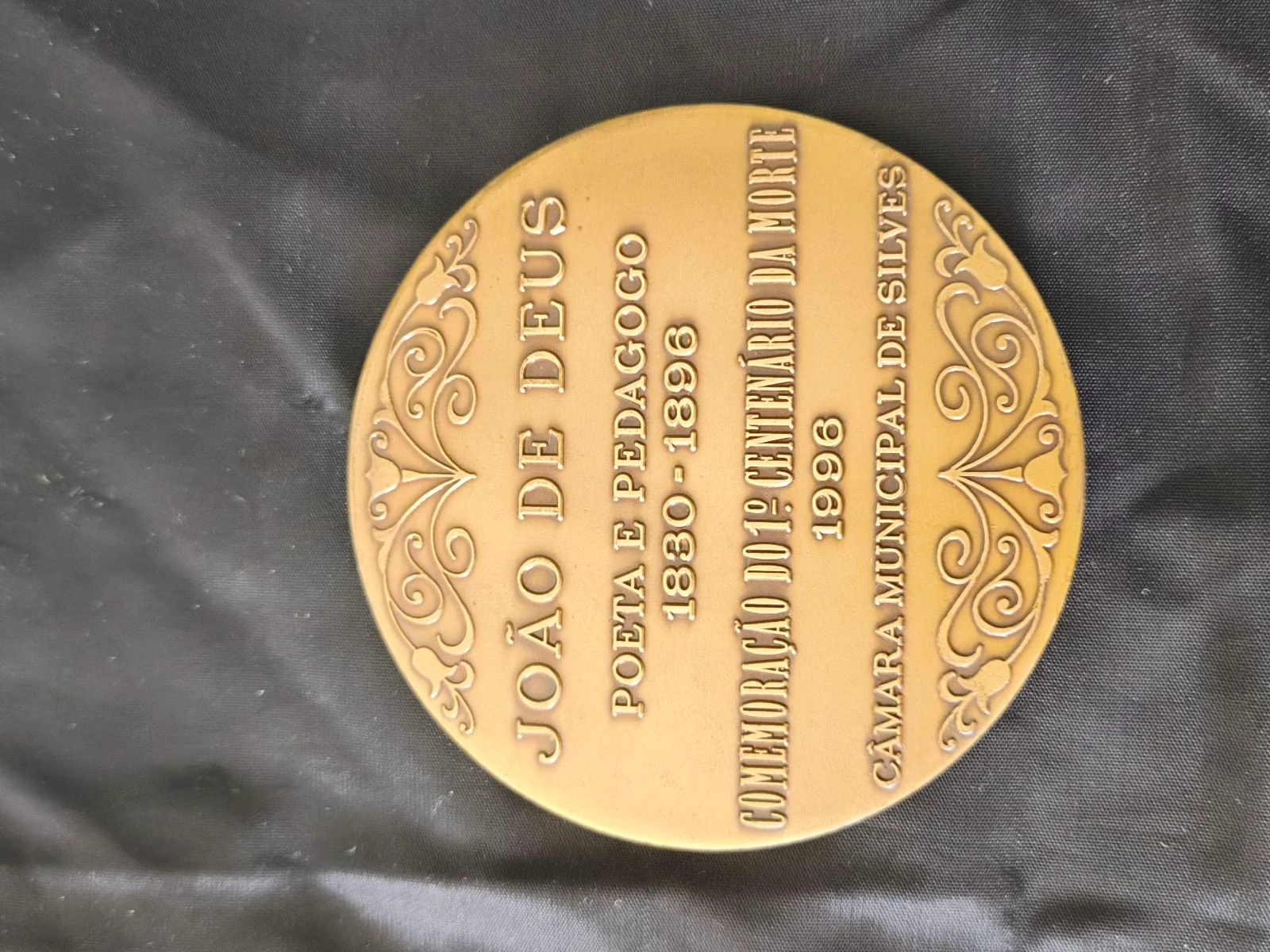 Bronzen medaille met reliëf ter ere van João de Deus – photo 2